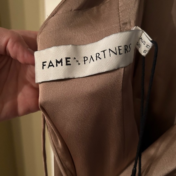 Fame Partners NWT Metallic Dress - Picture 7 of 7